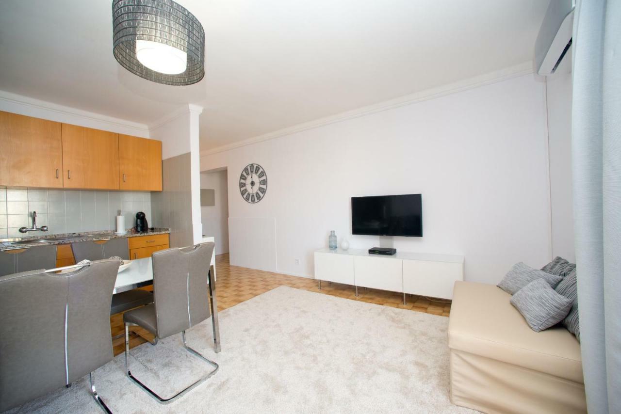 Beach 2Min Walk Apartman Portimão Kültér fotó